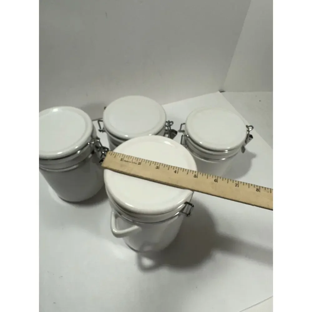 Linens N Things Set Of 4 Canisters Lock Jar airtight seal White Canister‎ Coffee